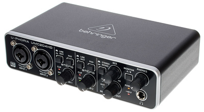 umc204hd headphone amp